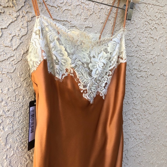 NWT Dolce& Gabanna Silk Slip Tank Top Size 44 - Picture 4 of 13